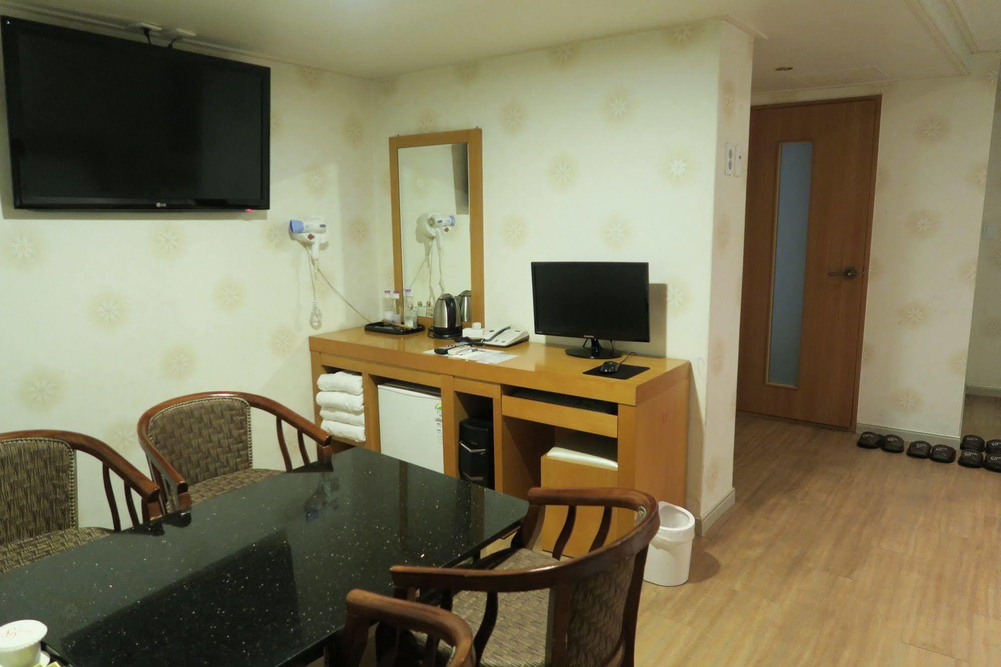 Gs Hotel Jongno Seoul Exteriör bild